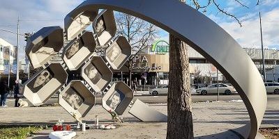 Denkmal für die Opfer vom Amoklauf am 22. Juli 2016