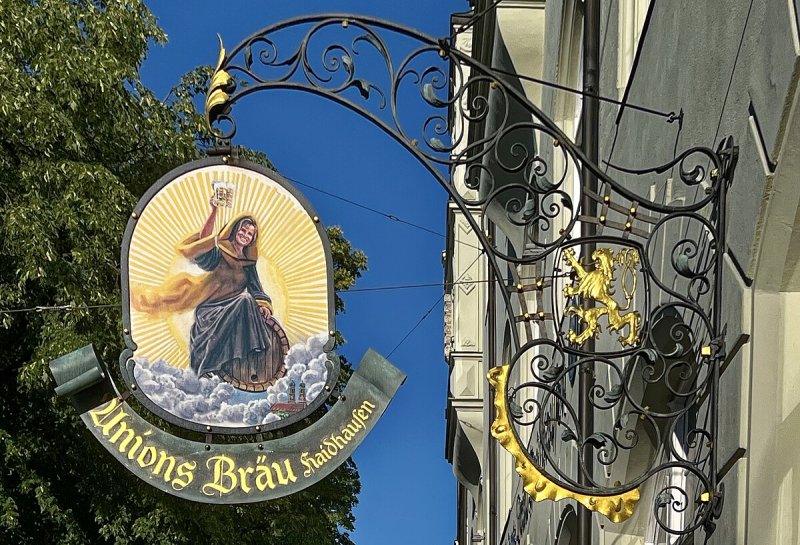 Einstein Kultur
