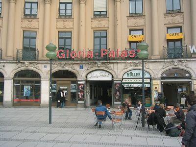 Gloria Palast