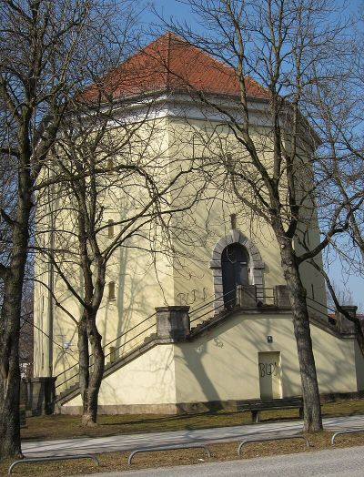 Hochbunker (Ost)