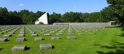 Kriegsgräberstätte am Waldfriedhof