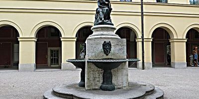 Nymphenbrunnen (Nordwest)