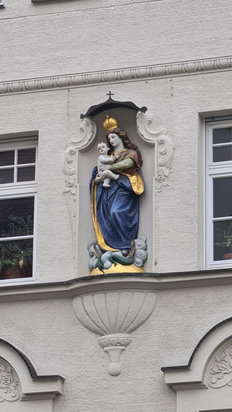 Salon Clemensstr. 9