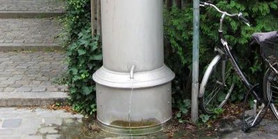 Zylinderbrunnen