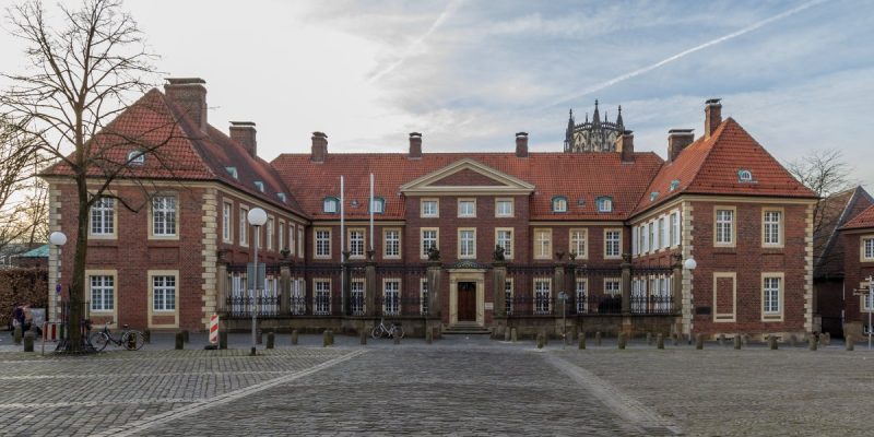 Bischöfliches Palais