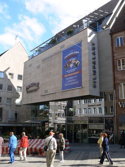 Admiral Boutique Kino
