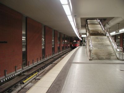 Äußere Bayreuther Straße, Pirnaer Straße
