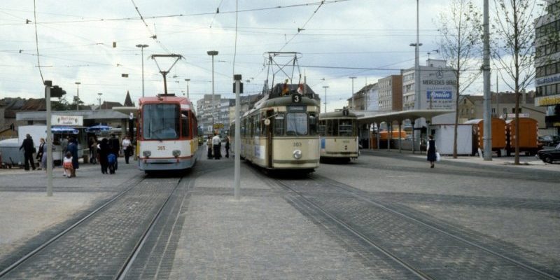 Straßenbahn 11: Gibitzenhof => Tiergarten