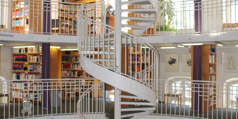 Erwachsenenbibliothek