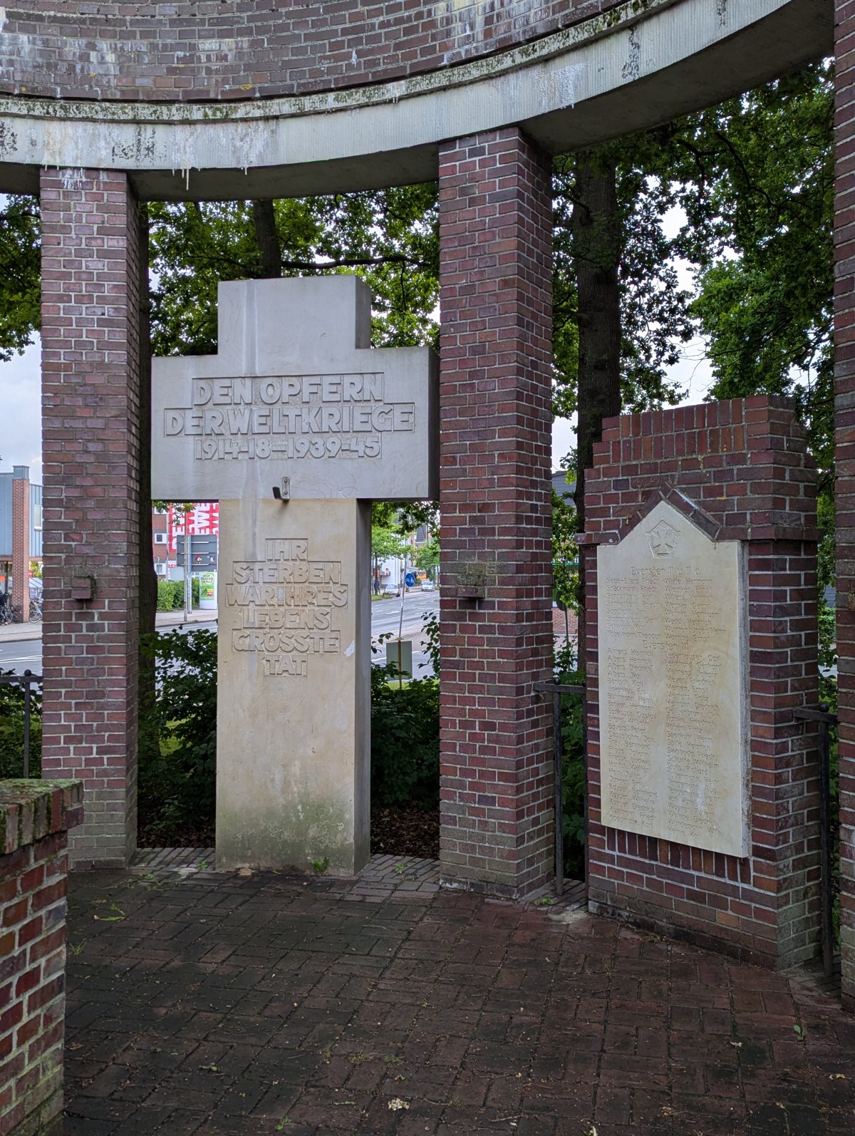 Den Opfern der Weltkriege