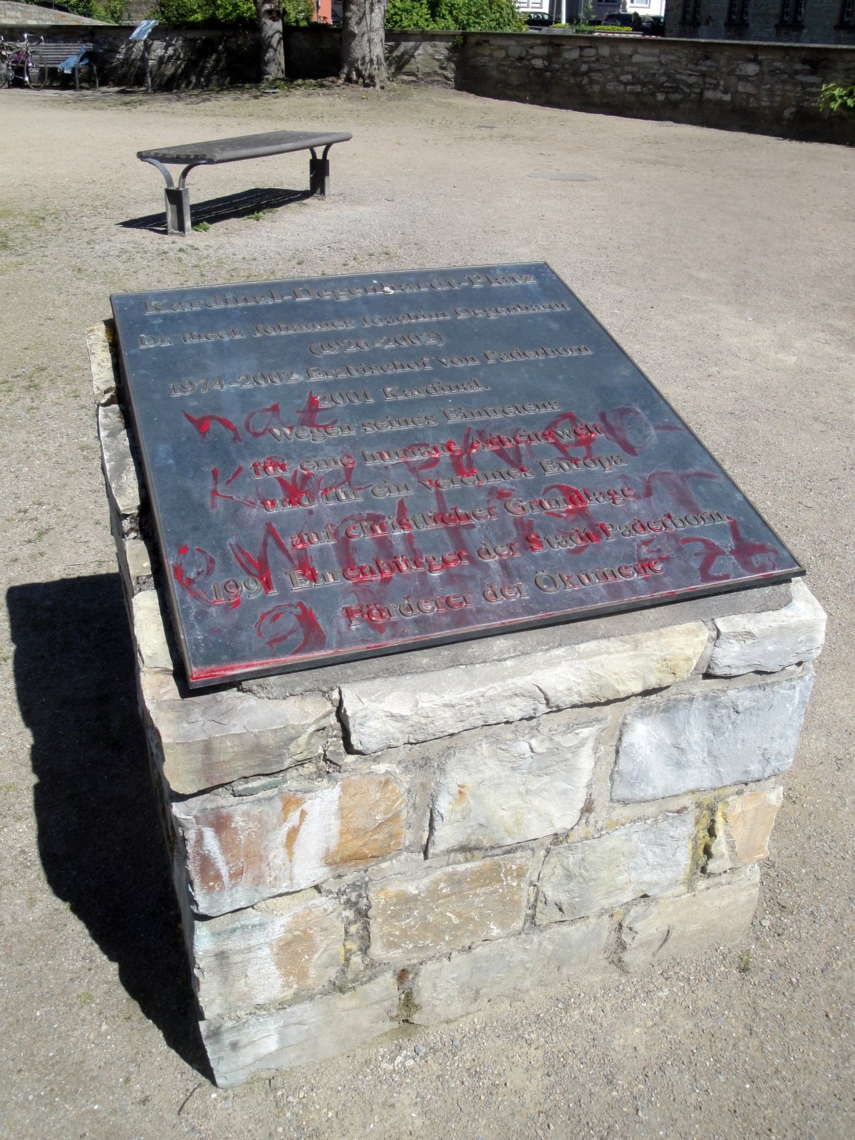 Kardinal-Degenhardt-Platz