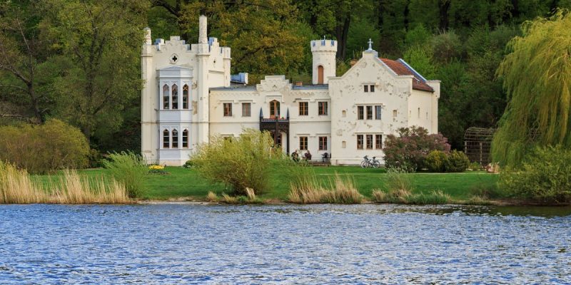 Kleines Schloss / Damenhaus