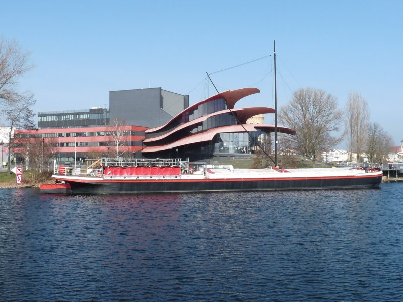 Theaterschiff Potsdam