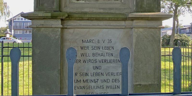 Adolf-Clarenbach-Denkmal