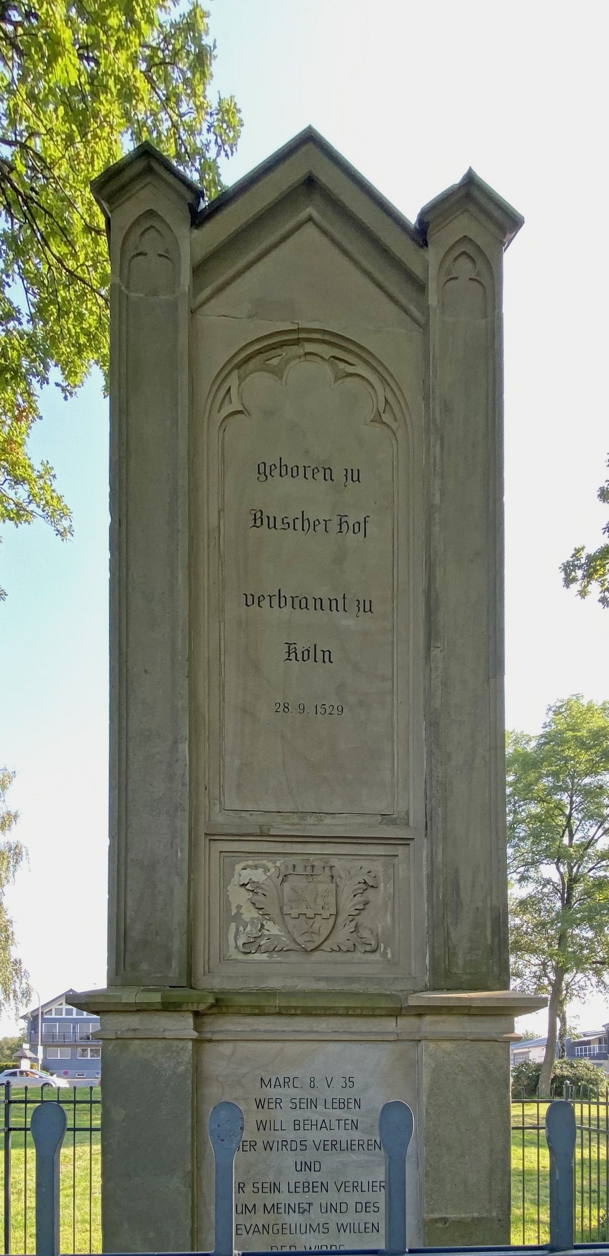 Adolf-Clarenbach-Denkmal