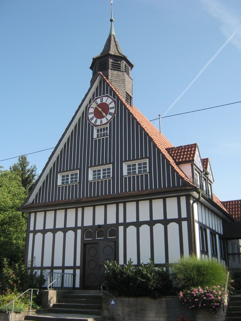 Evangelische Kirche und Gemeindehaus