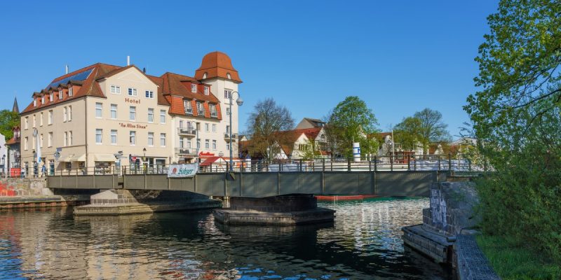 Bahnhofsbrücke