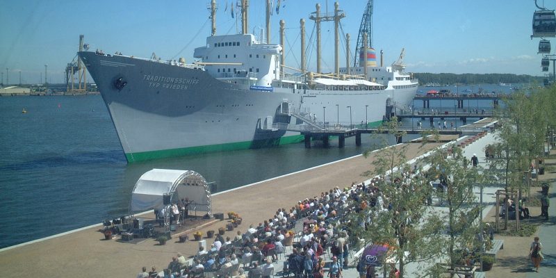 Hebe- und Kranschiff „1. Mai“