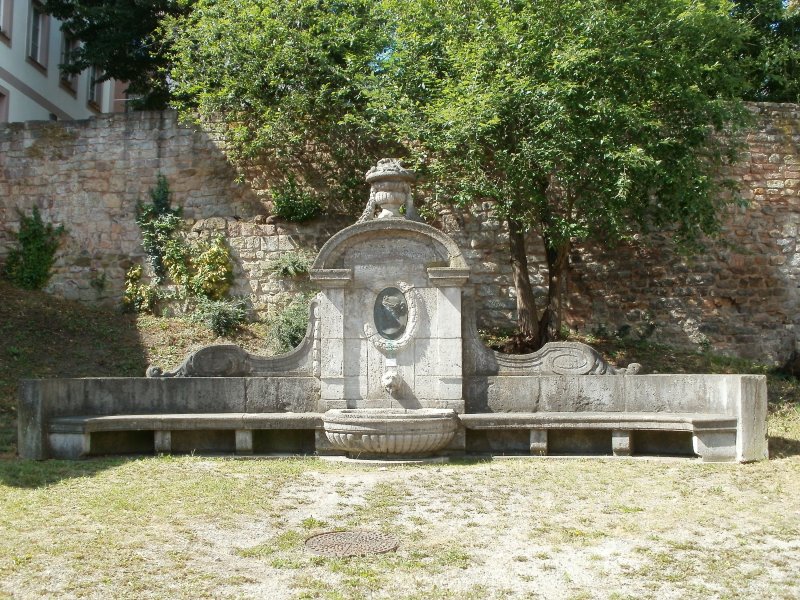 Luisenbrunnen