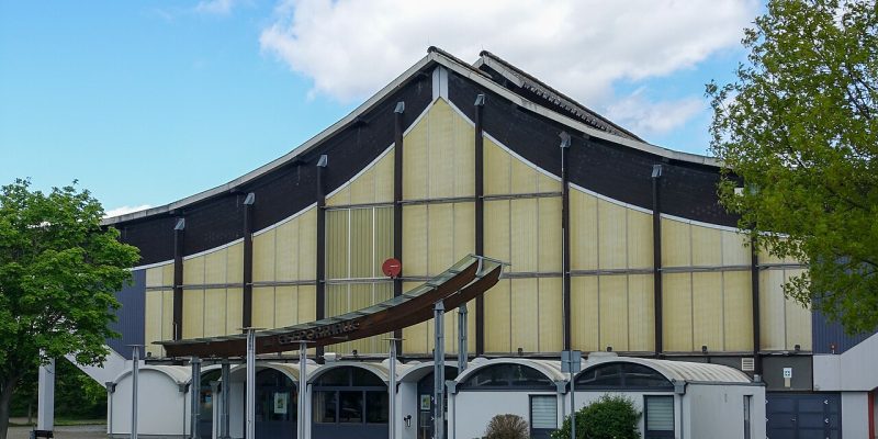Eissporthalle