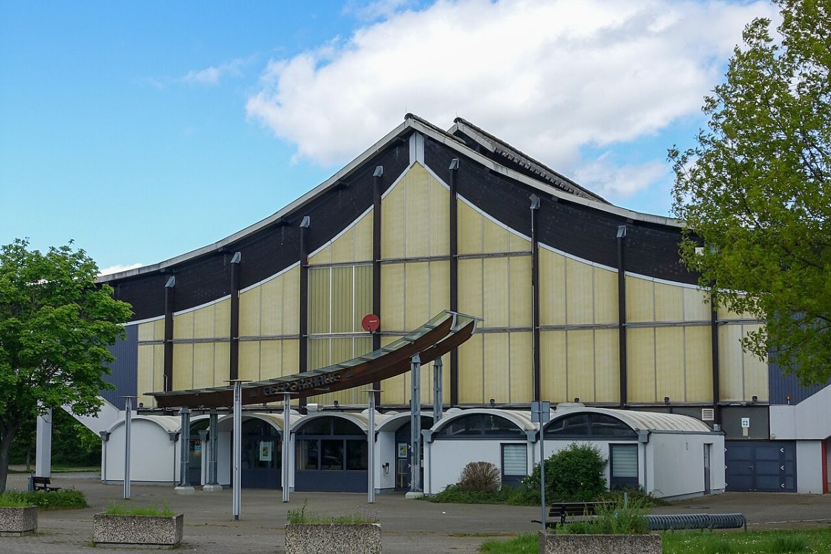 Eissporthalle