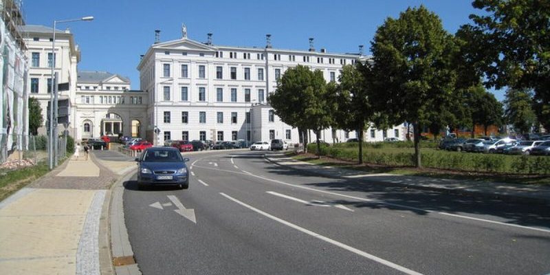 Graf-Schack-Allee