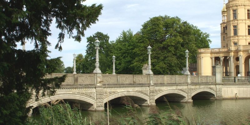 Schlossbrücke