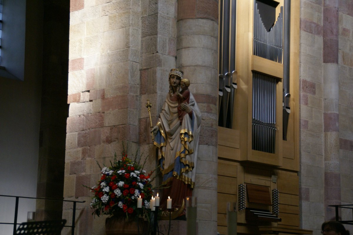 Marienstatue