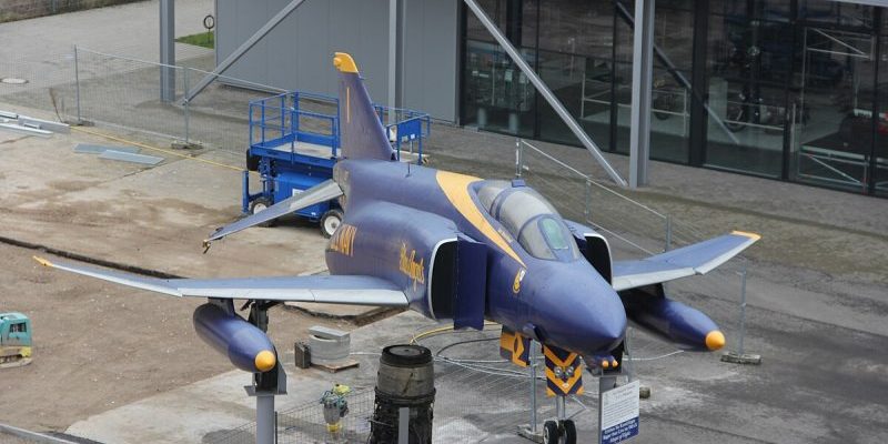 McDonnell Douglas F-4J Phantom II "Blue Angels"