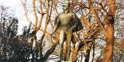 Schill-Denkmal