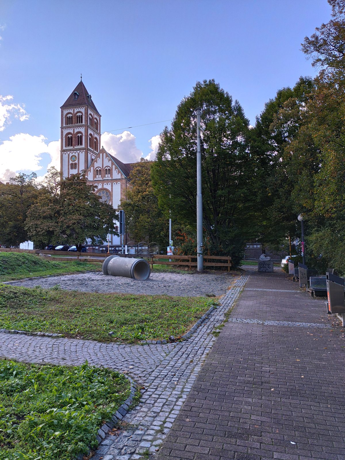 Betonrohr auf Sand