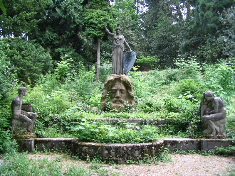 Pallas-Athene-Brunnen