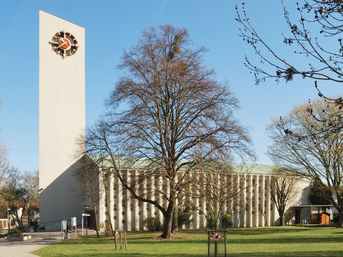 Stephanuskirche (Giebelstraße)