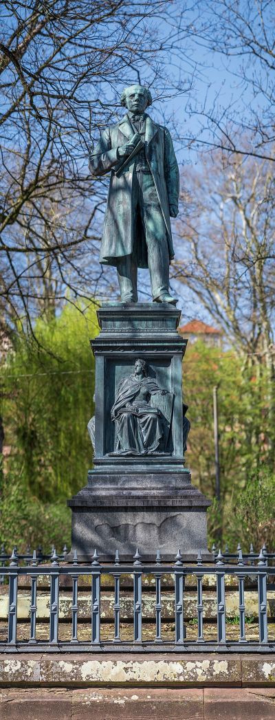 Uhland-Denkmal