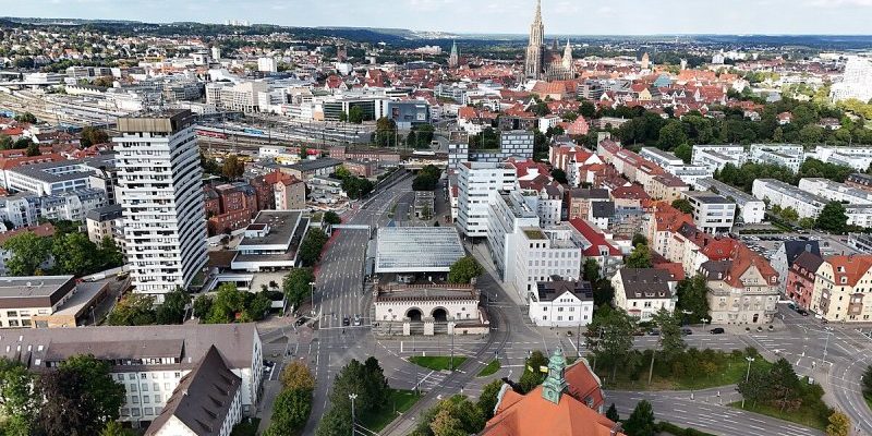 Universum-Center (Hochhaus)