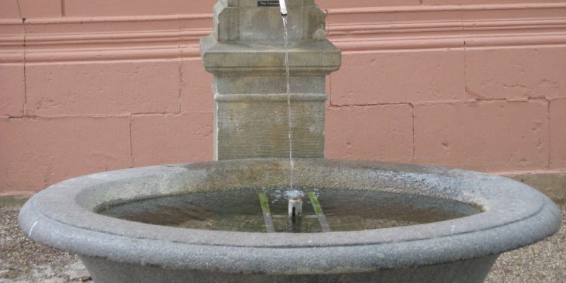 Brunnen am Lesemuseum