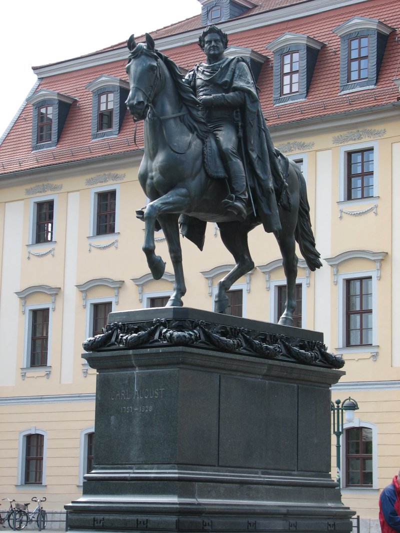 Carl-August-Denkmal