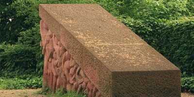 Mahnmal für die deportierten und ermordeten Wiesbadener Sinti und Roma