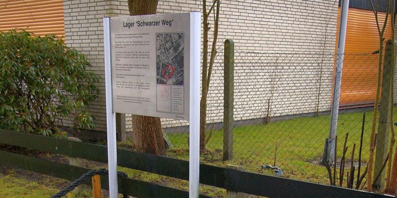 Gedenkstätte "Lager Schwarzer Weg"
