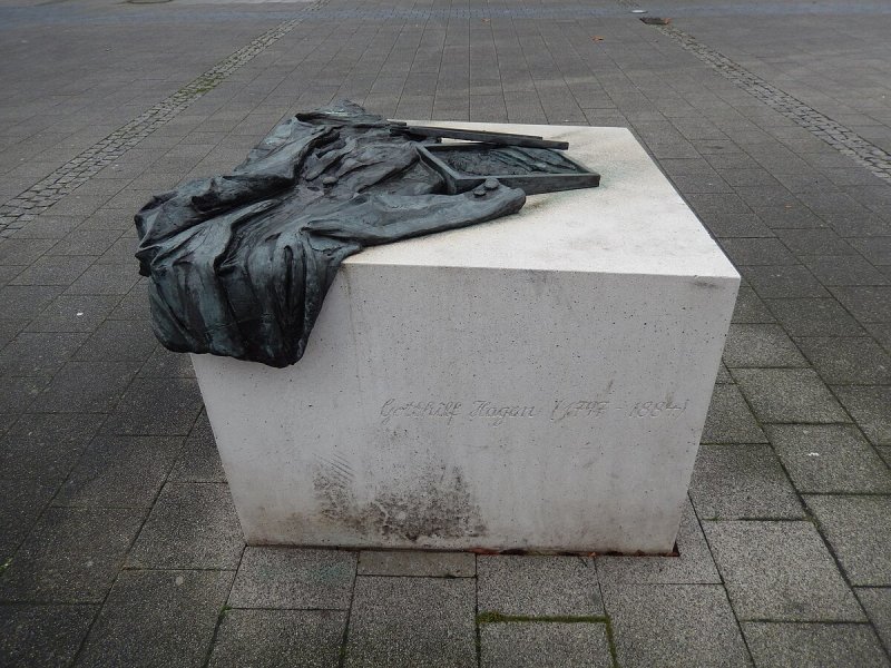 Gotthilf-Hagen-Denkmal