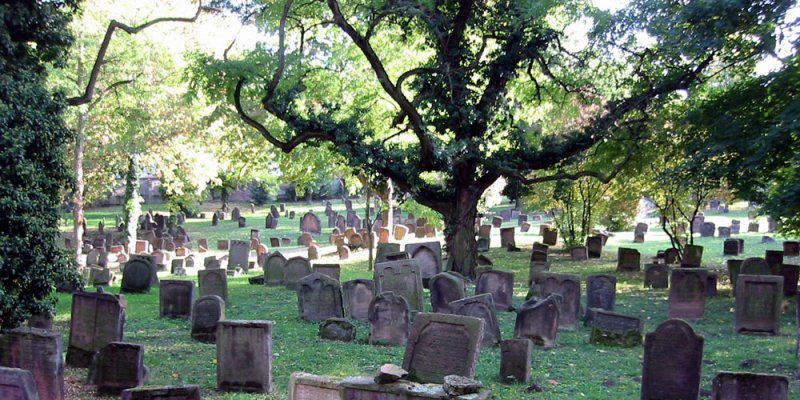 Old Jewish cemetery “Holy Sand”