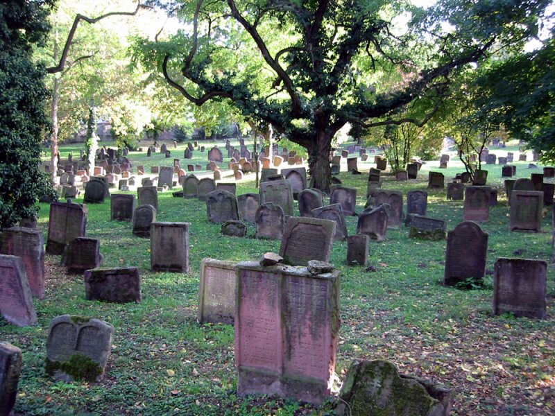 Alter Jüdischer Friedhof „Heiliger Sand“