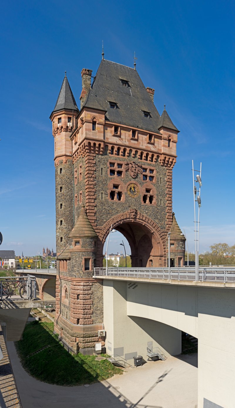 Nibelungenturm