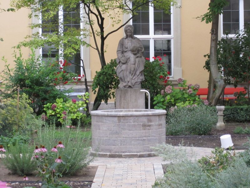 Brunnen im Klostergarten
