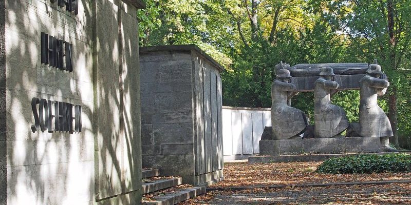 Kriegerdenkmal