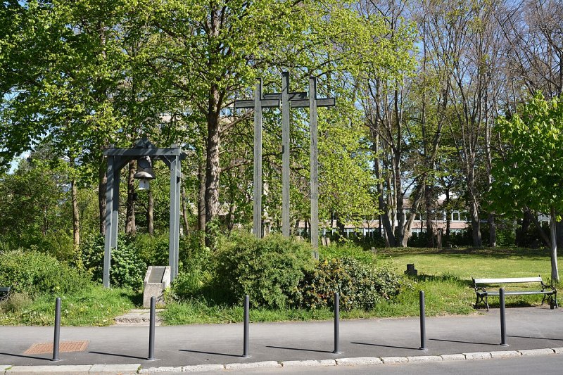 Weg der Erinnerung: Station 3 – Hauptfriedhof