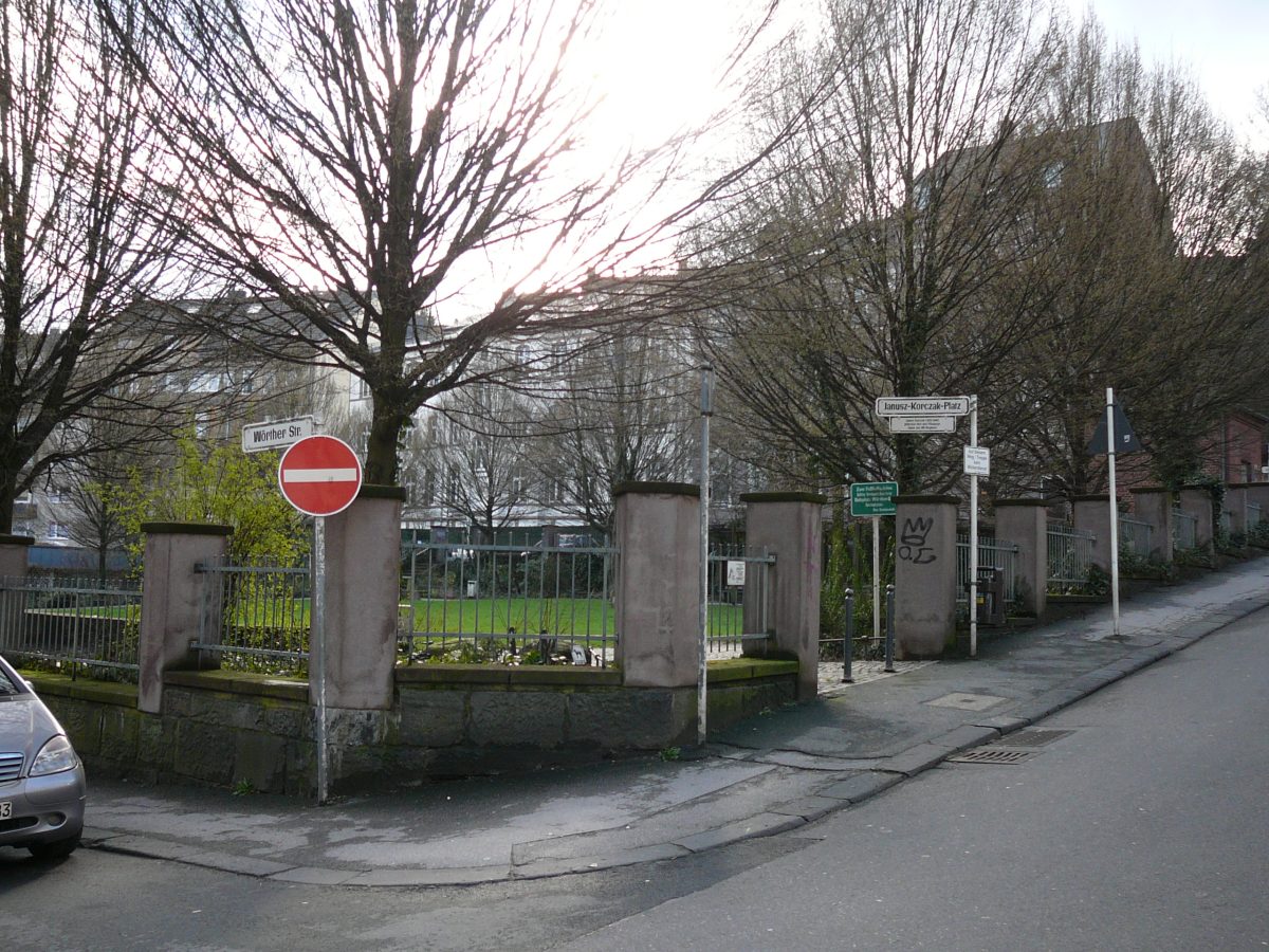 Janusz-Korczak-Platz