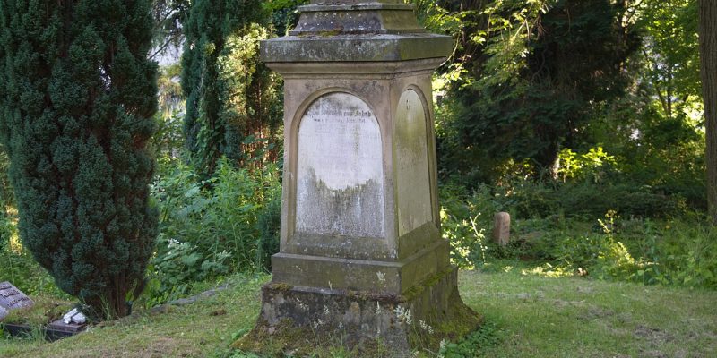 Kriegerdenkmal (West)