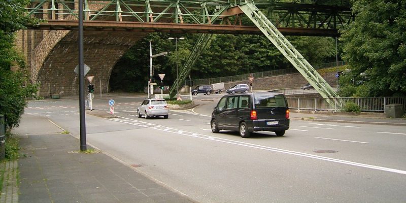 Sonnborner Eisenbahnbrücke