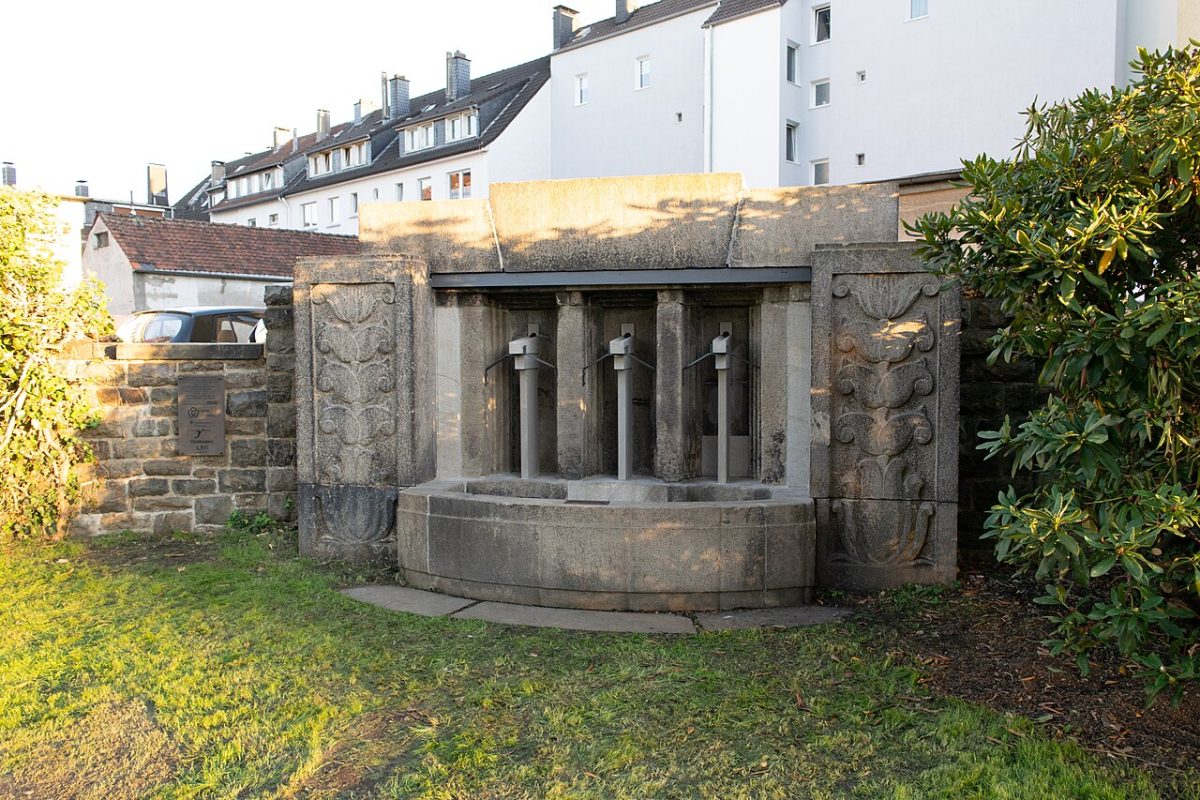 Wandbrunnen Kölner Straße